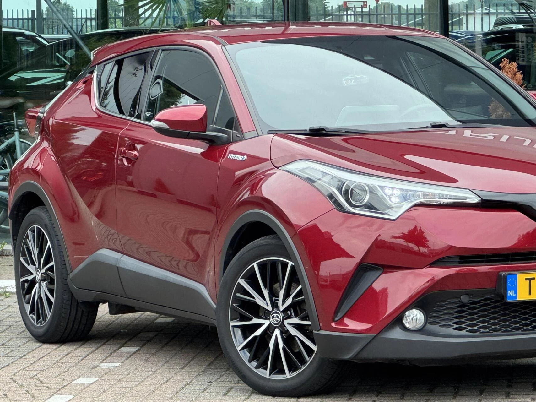 Hoofdafbeelding Toyota C-HR