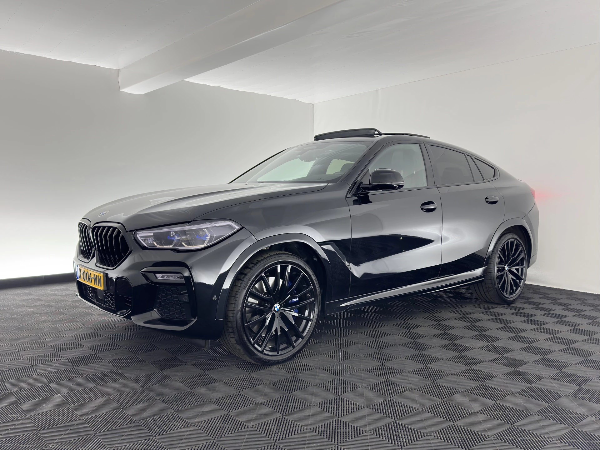 Hoofdafbeelding BMW X6