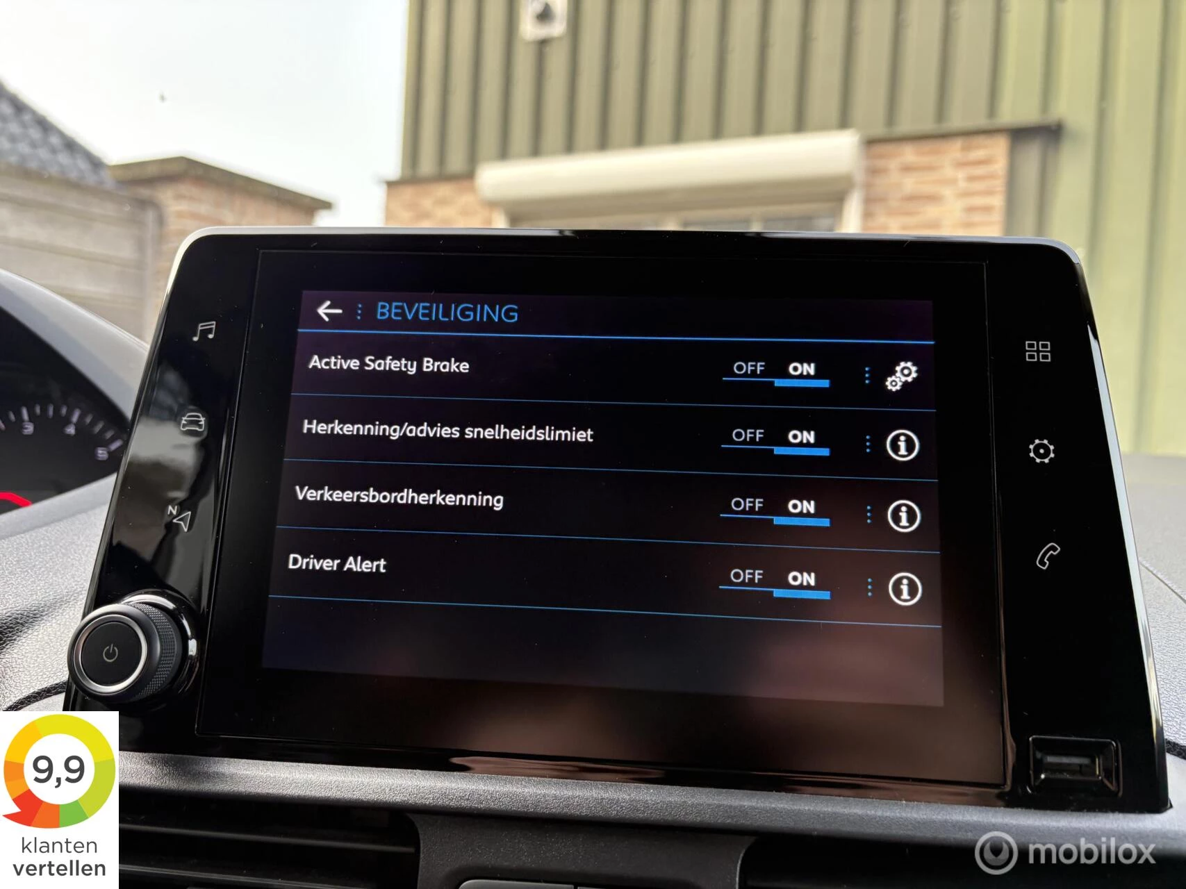 Hoofdafbeelding Peugeot Partner