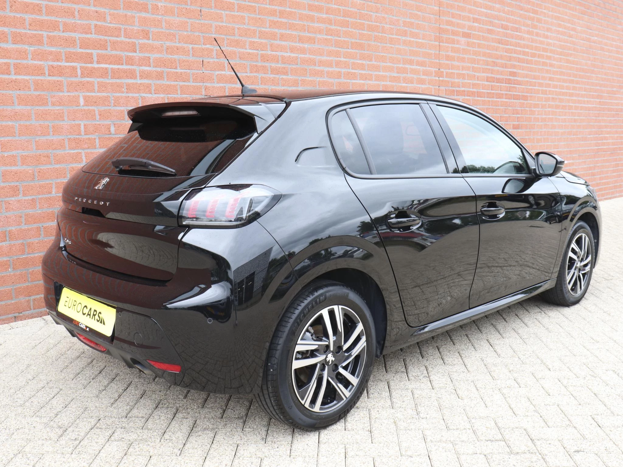 Hoofdafbeelding Peugeot 208