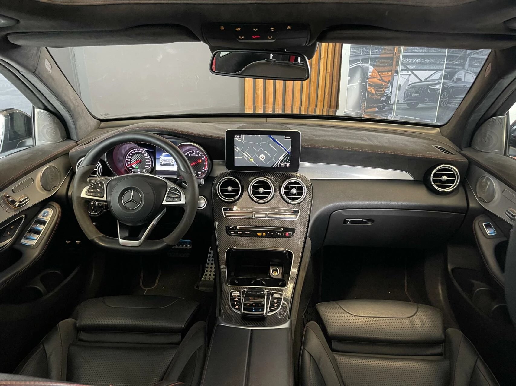 Hoofdafbeelding Mercedes-Benz GLC