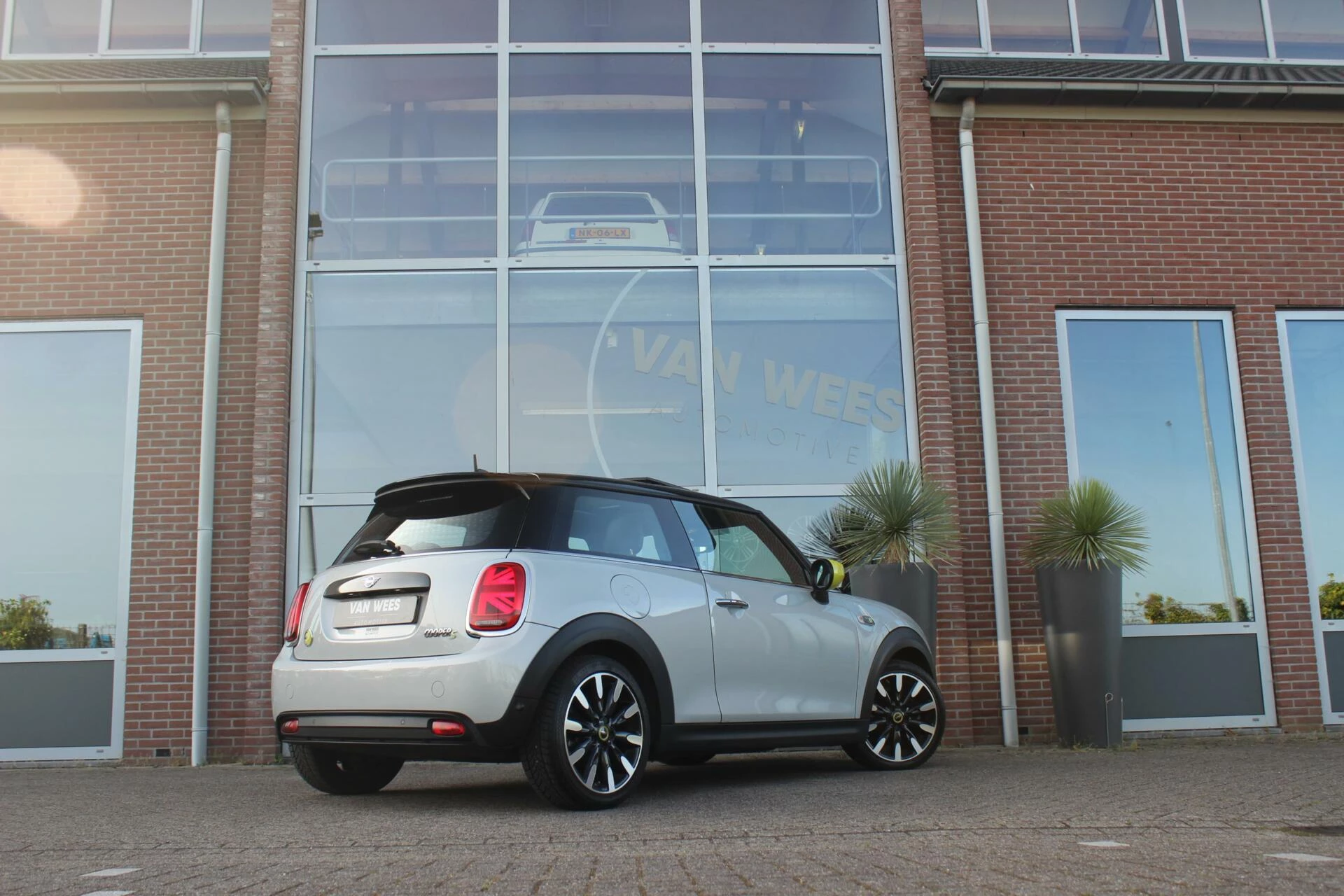 Hoofdafbeelding MINI Electric