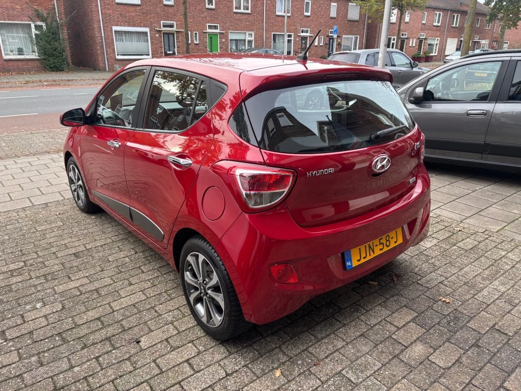 Hoofdafbeelding Hyundai i10