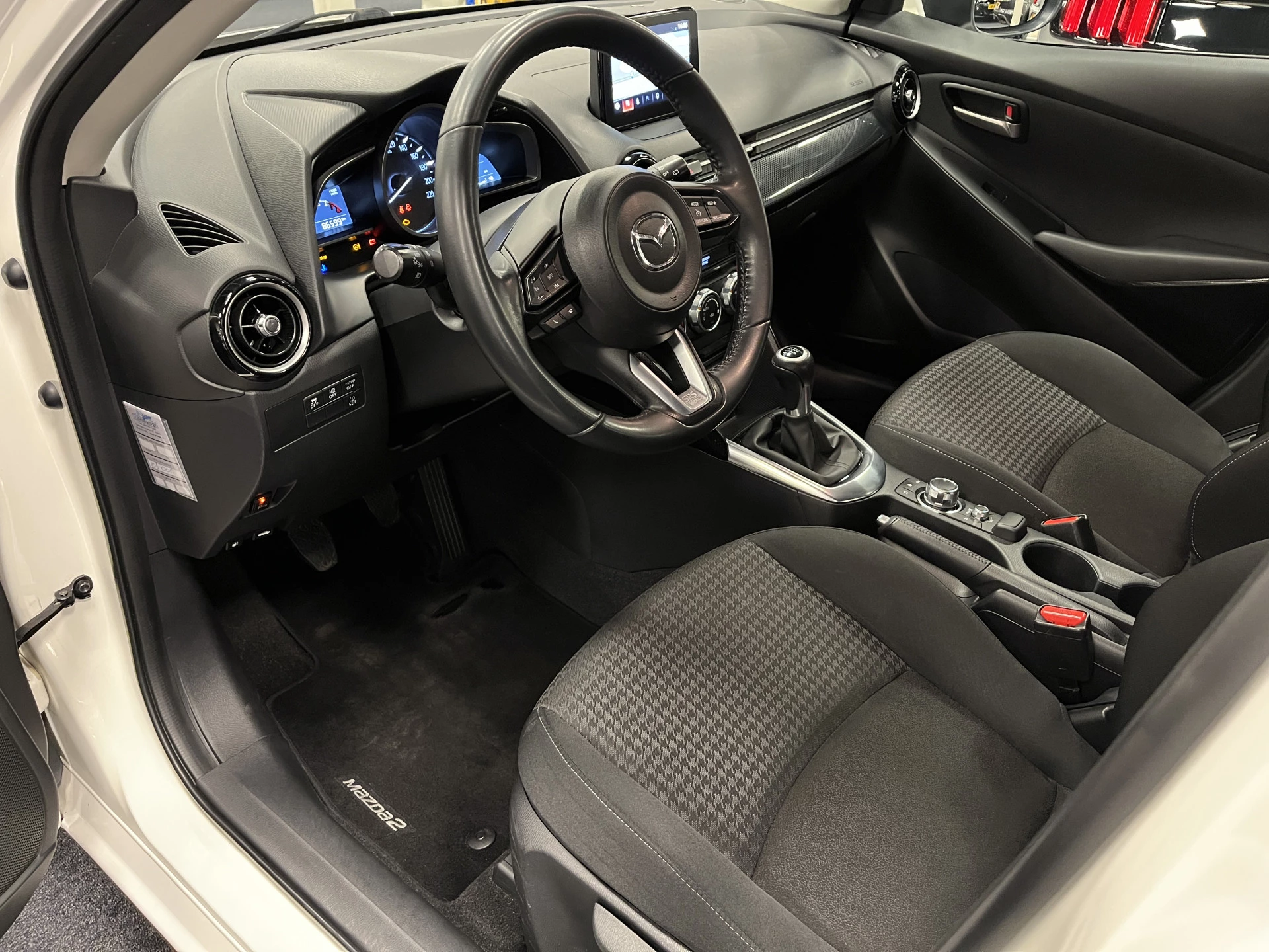 Hoofdafbeelding Mazda 2