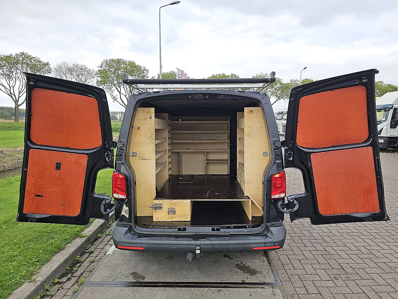 Hoofdafbeelding Volkswagen Transporter