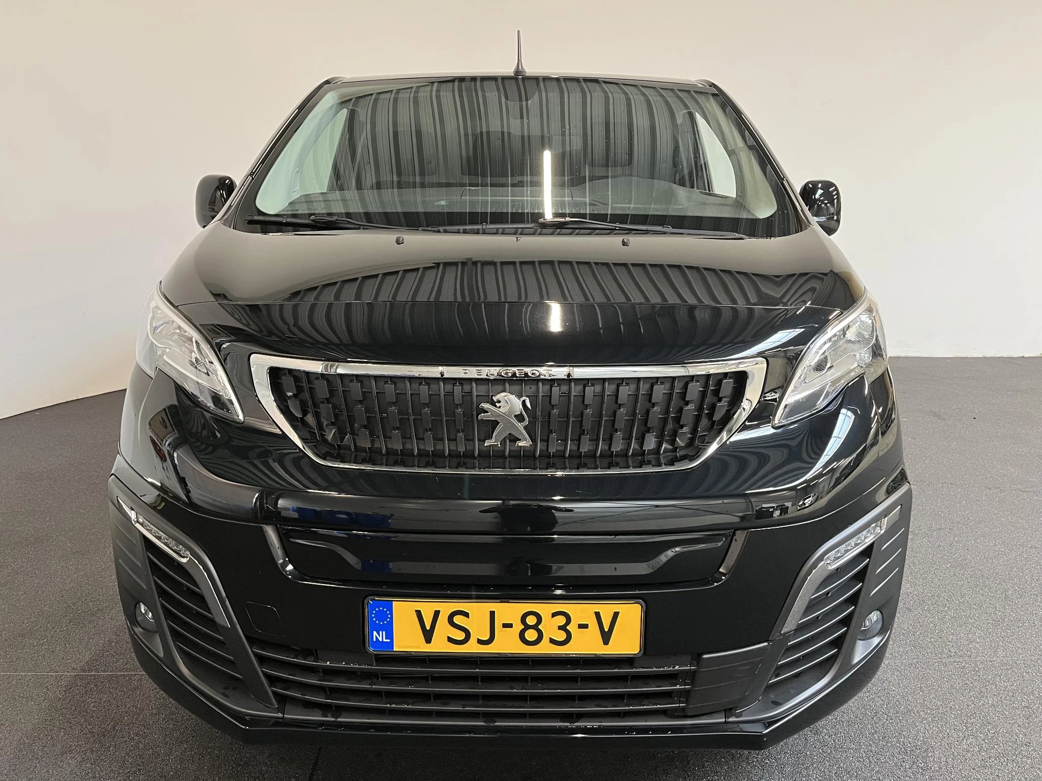 Hoofdafbeelding Peugeot e-Expert