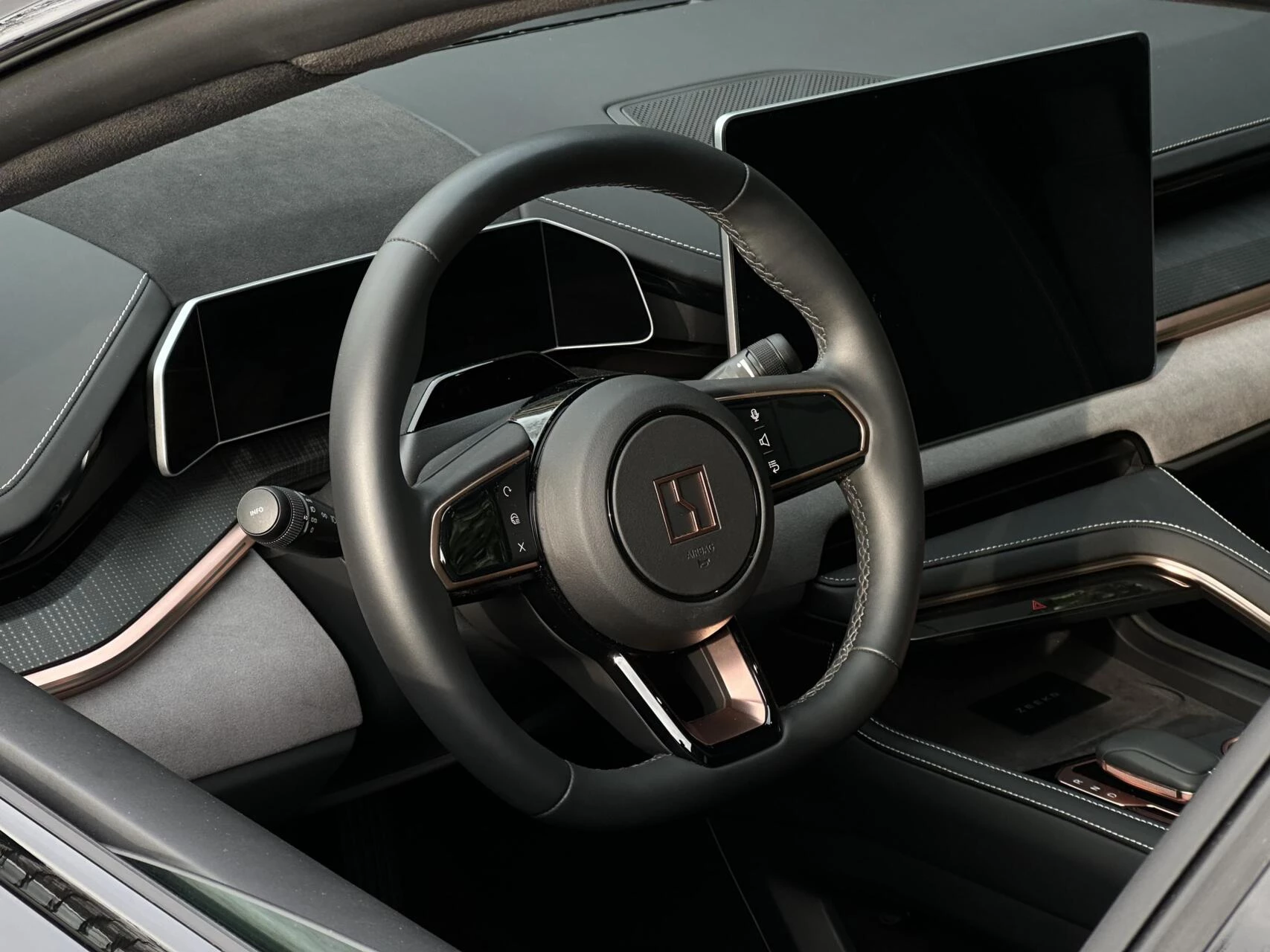 Hoofdafbeelding Zeekr 001