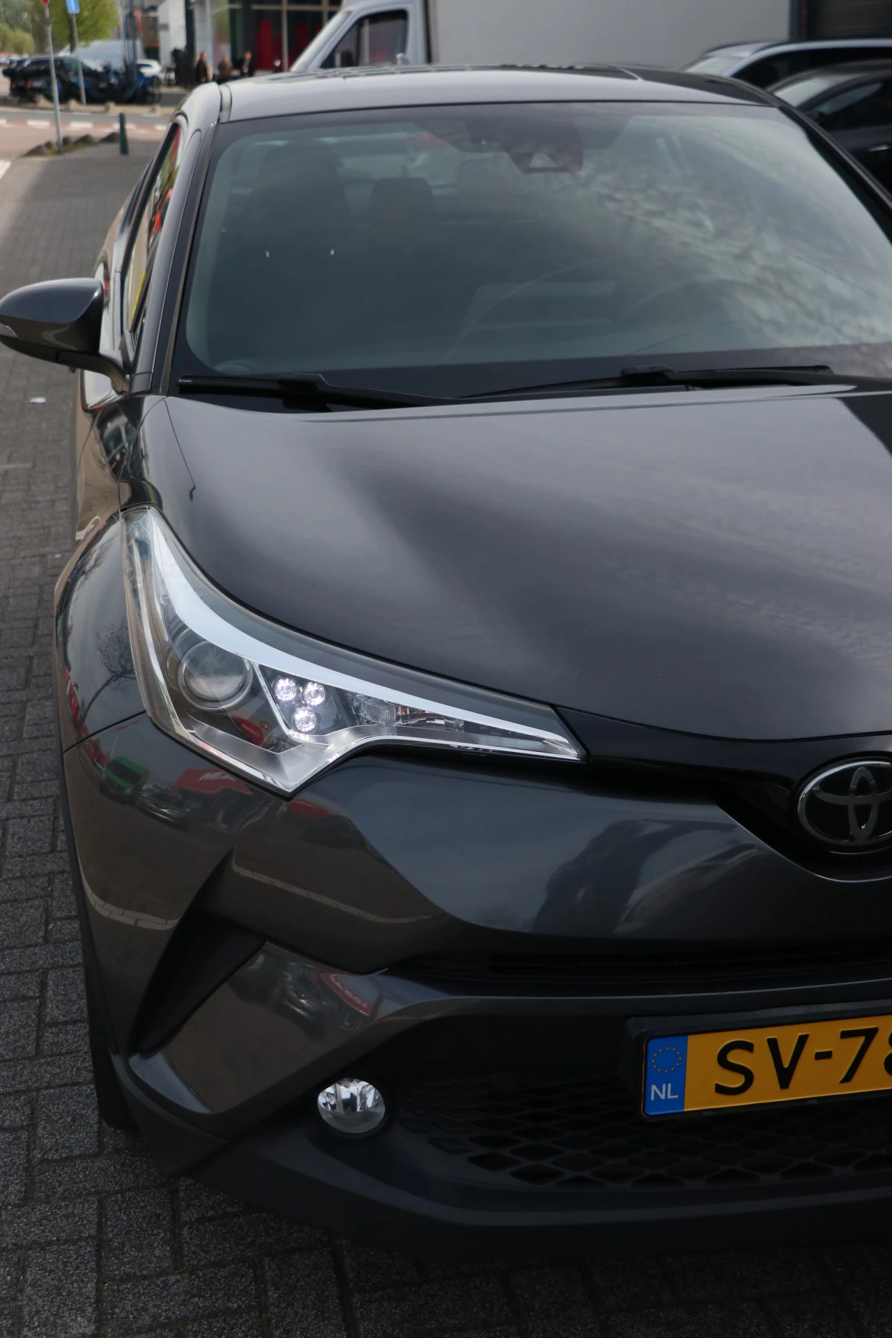 Hoofdafbeelding Toyota C-HR