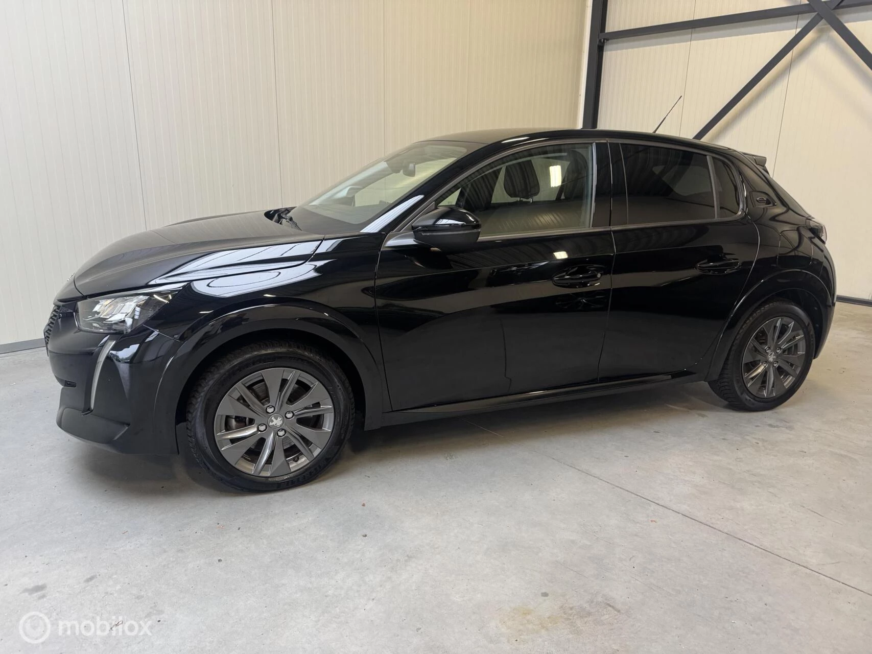 Hoofdafbeelding Peugeot e-208