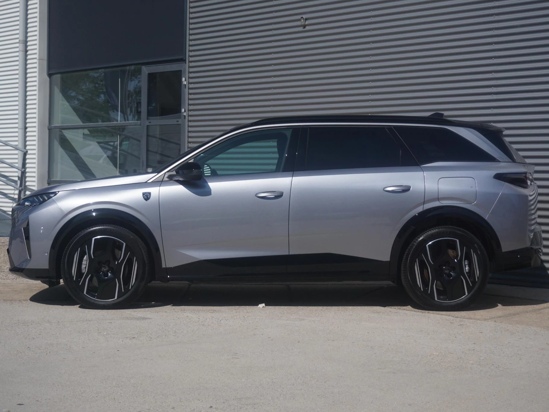 Hoofdafbeelding Peugeot e-5008