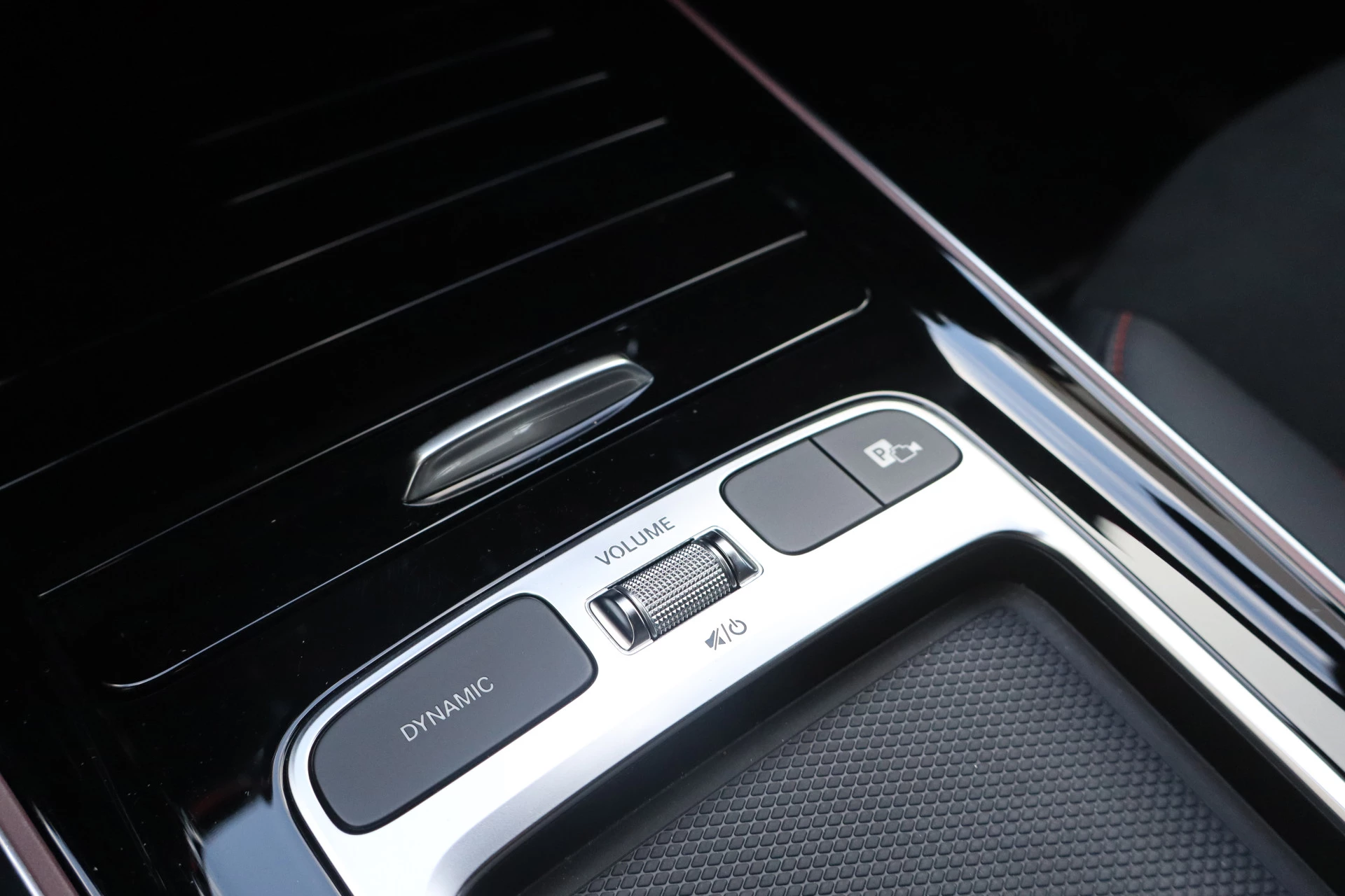 Hoofdafbeelding Mercedes-Benz EQA