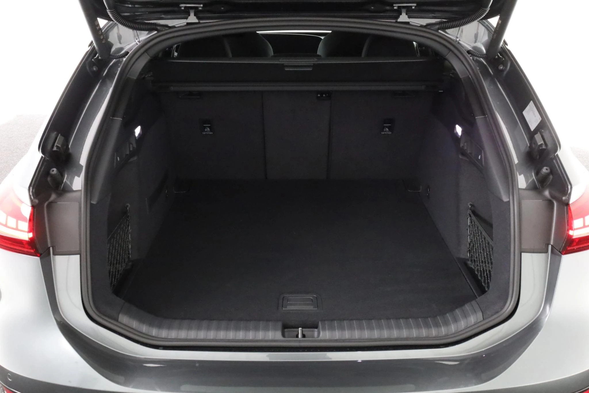 Hoofdafbeelding Audi A6 Avant e-tron