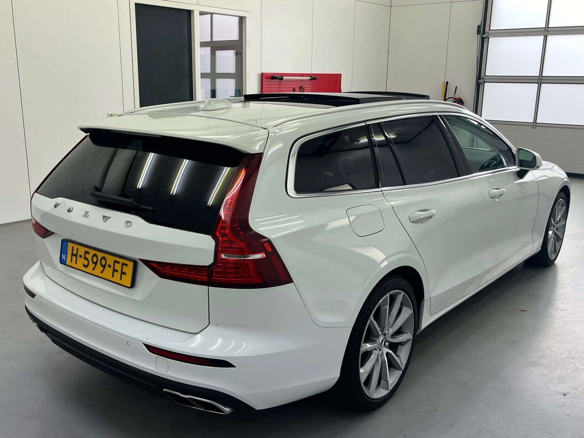 Hoofdafbeelding Volvo V60