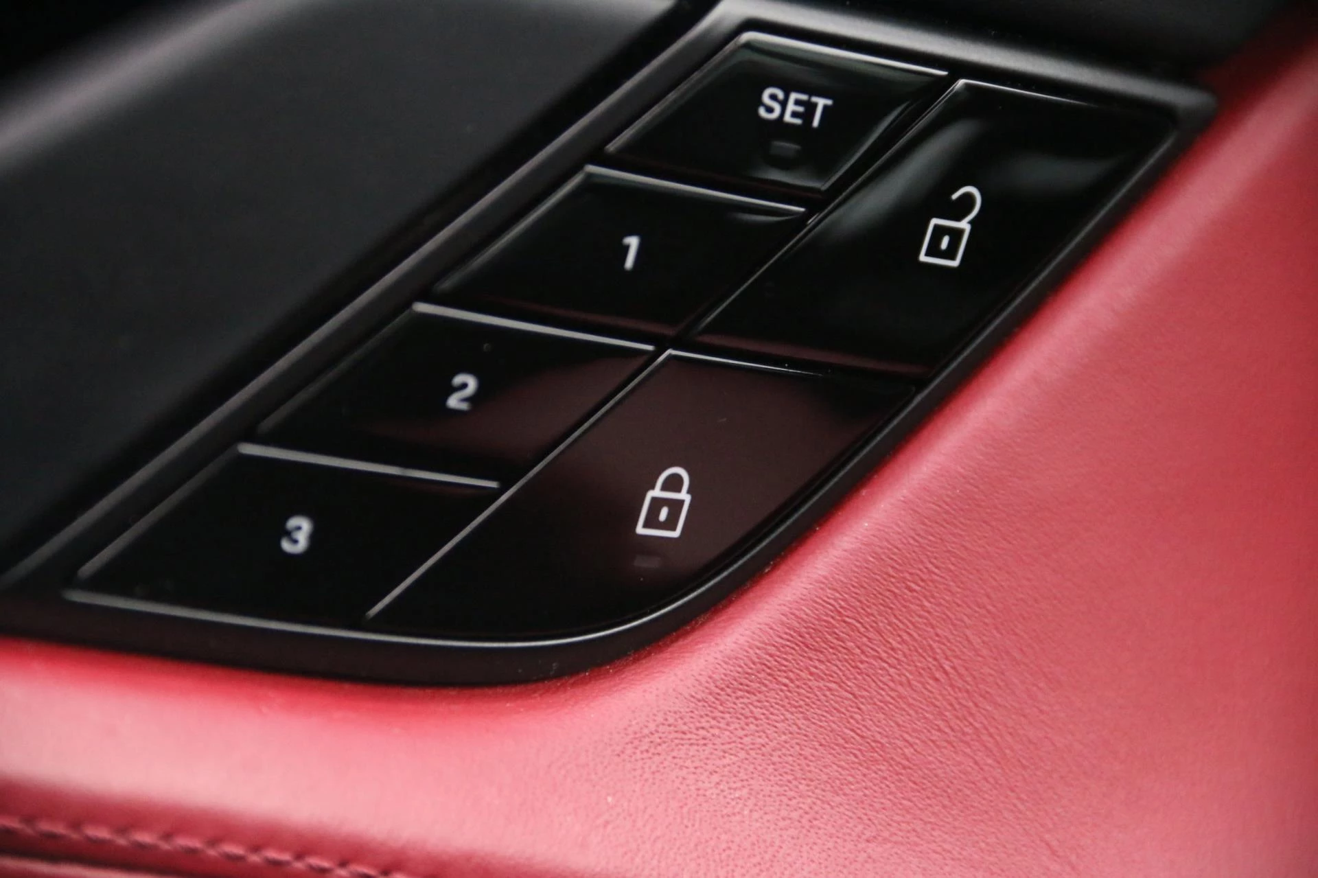 Hoofdafbeelding Porsche Taycan