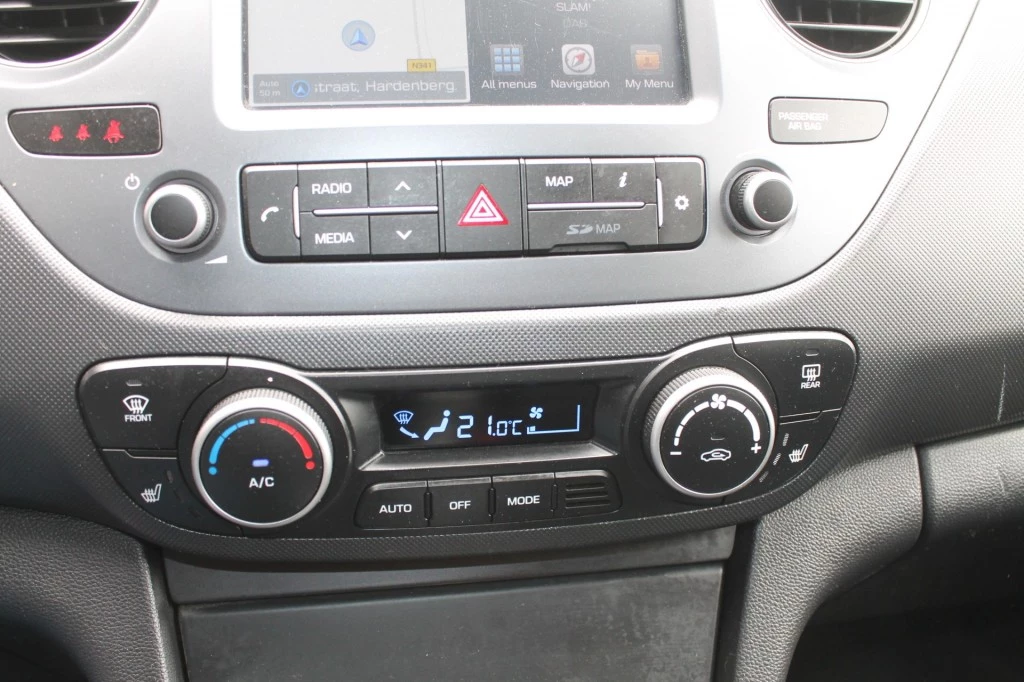 Hoofdafbeelding Hyundai i10