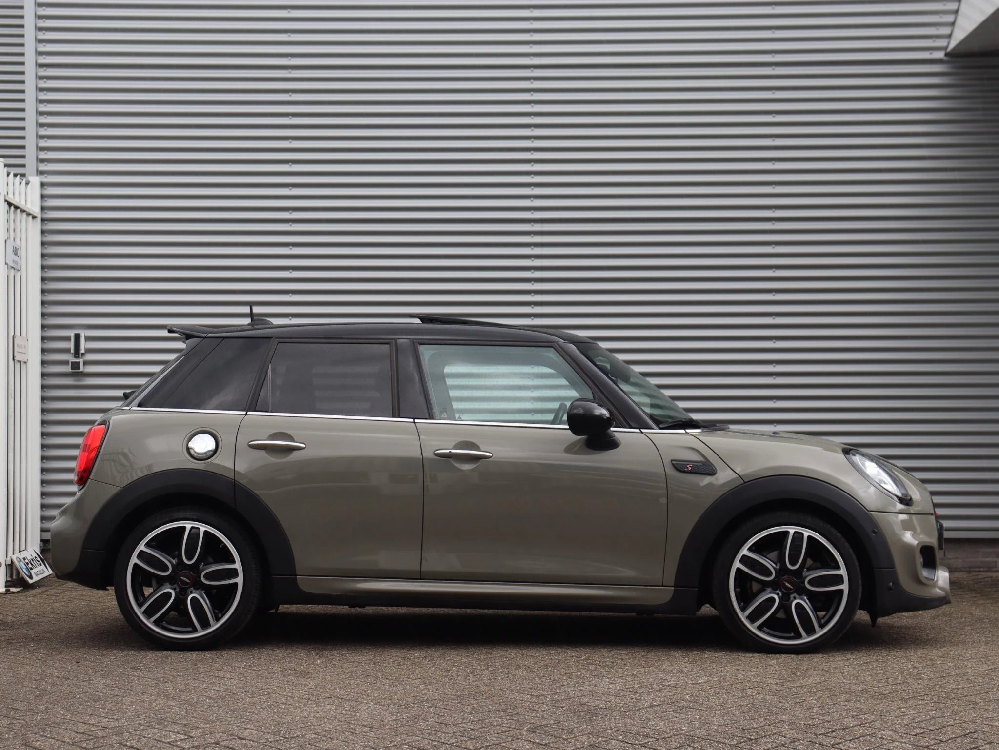 Hoofdafbeelding MINI 5-deurs