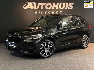 BMW X1 XDrive25e High Executive M Edition Pano/ HeadUp/ Camera/ Afneembare trekhaak/Navi