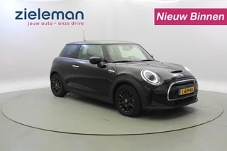 Hoofdafbeelding MINI Electric MINI Electric Mini Business Edition 33 kWh - Panorama, Carplay, Cruise, SOH 95%