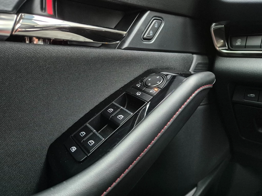 Hoofdafbeelding Mazda CX-30