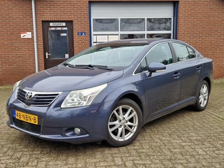 Toyota Avensis 1.8 VTT-i Business Sedan NL-auto Navi Climate Cruise Camera