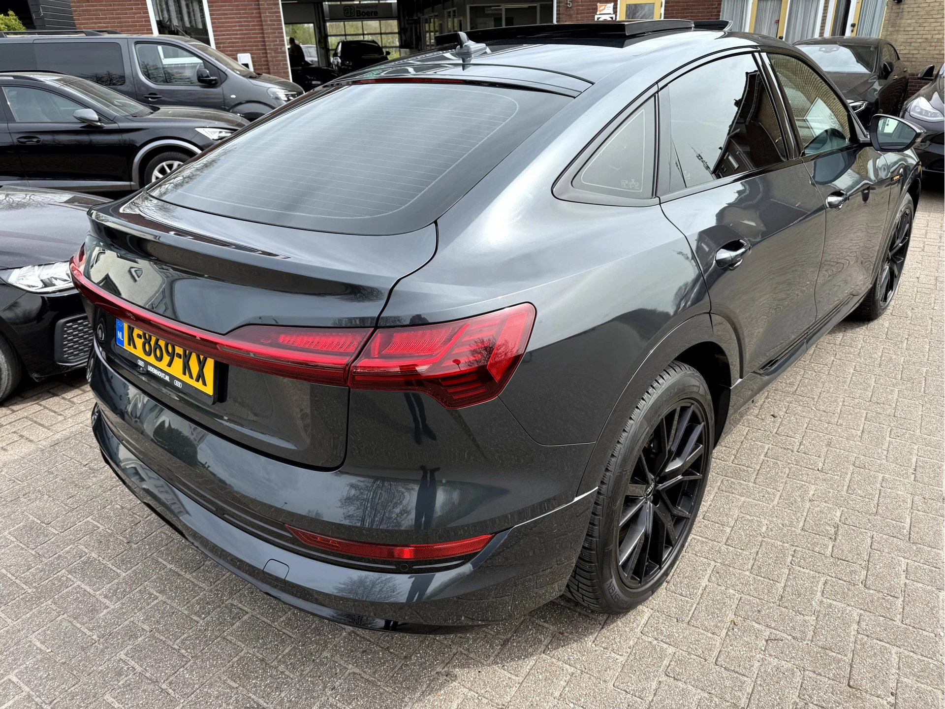 Hoofdafbeelding Audi e-tron