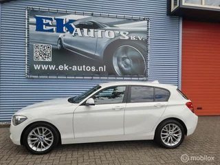 BMW 1-serie 118i 170pk Sport Automaat-8  Navi, PDC, 17inch