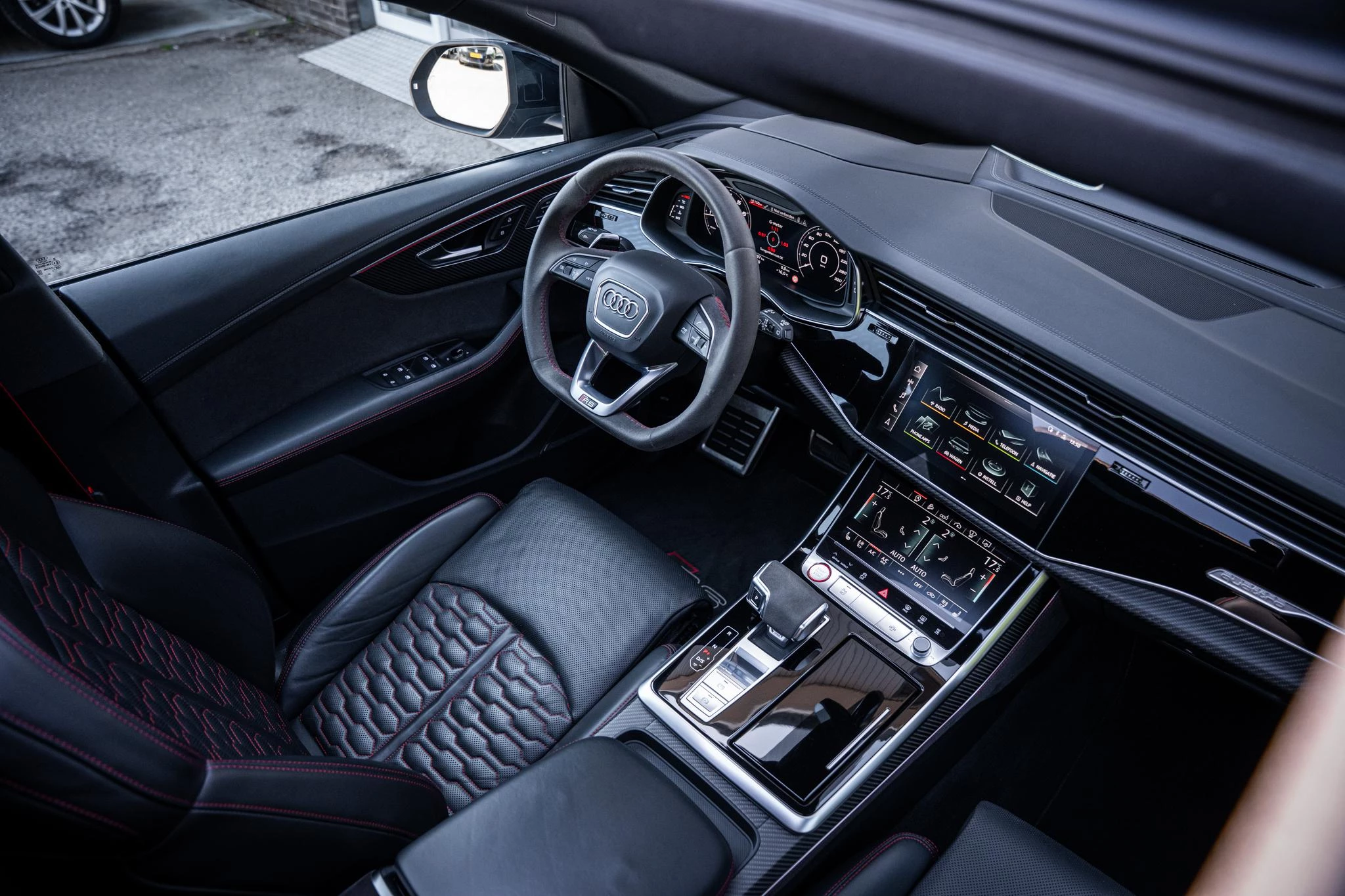 Hoofdafbeelding Audi Q8