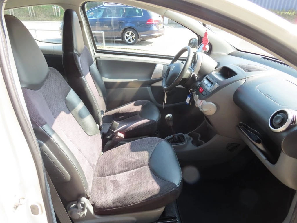 Hoofdafbeelding Peugeot 107