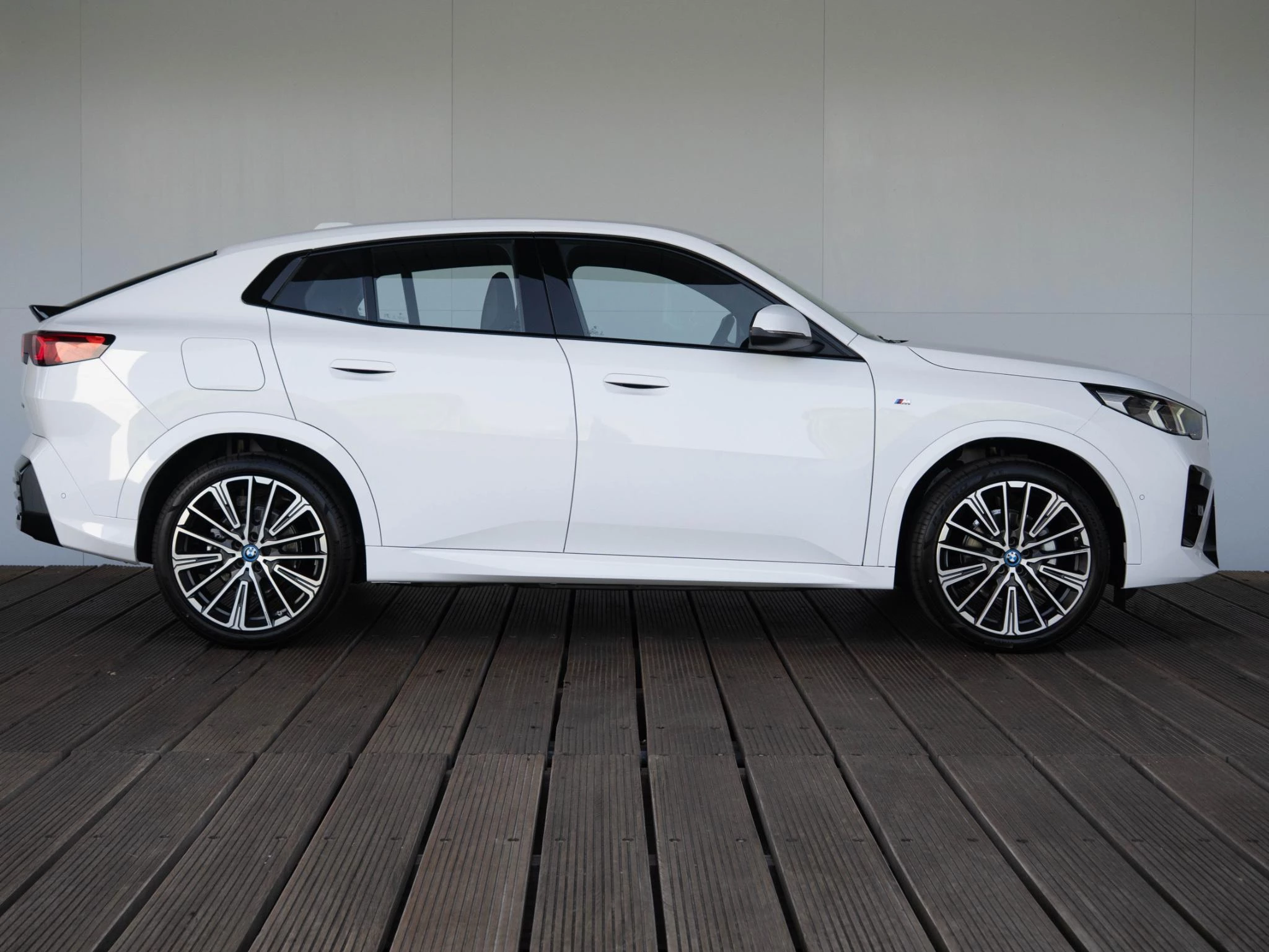 Hoofdafbeelding BMW iX2