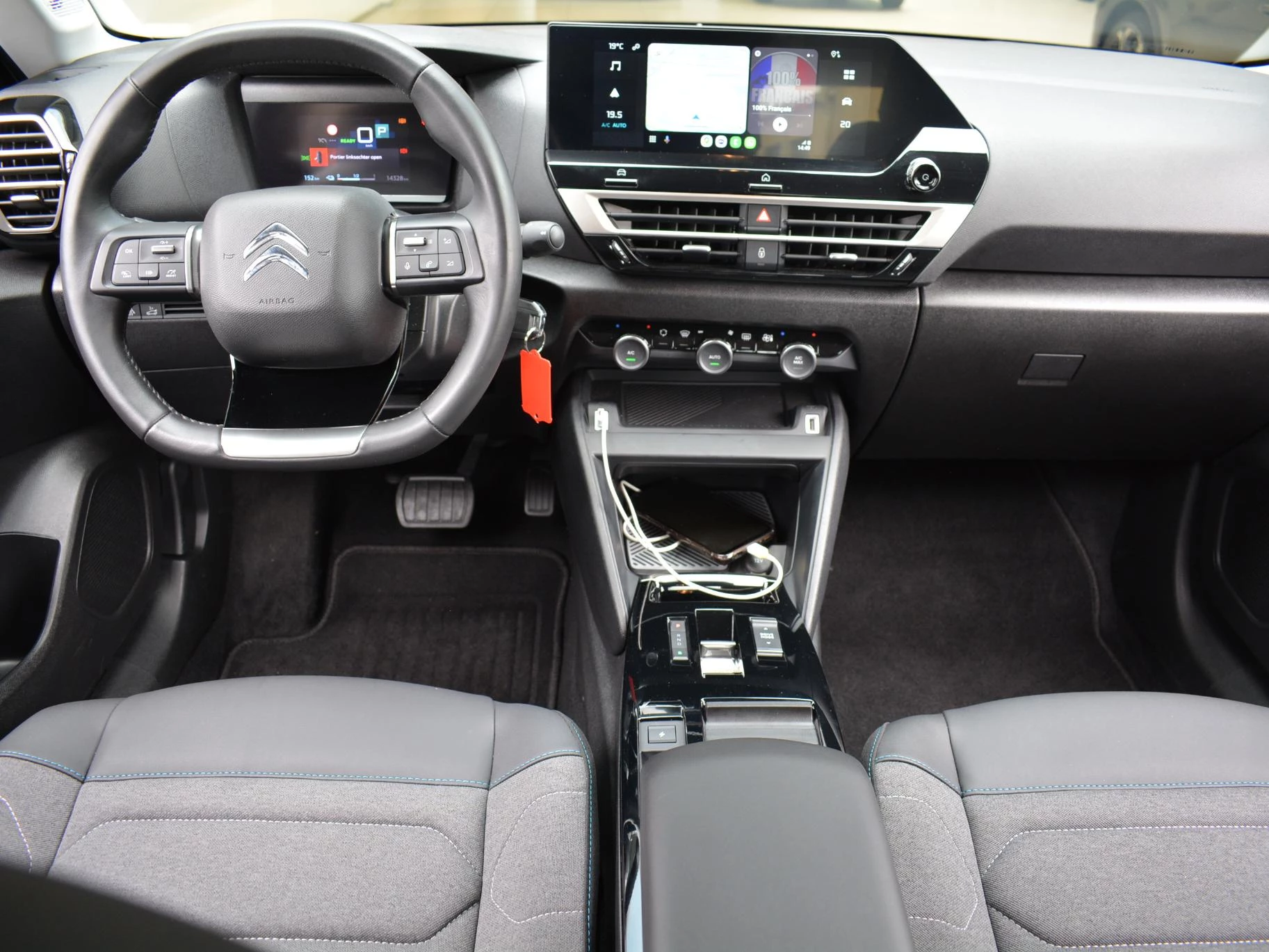 Hoofdafbeelding Citroën ë-C4 X