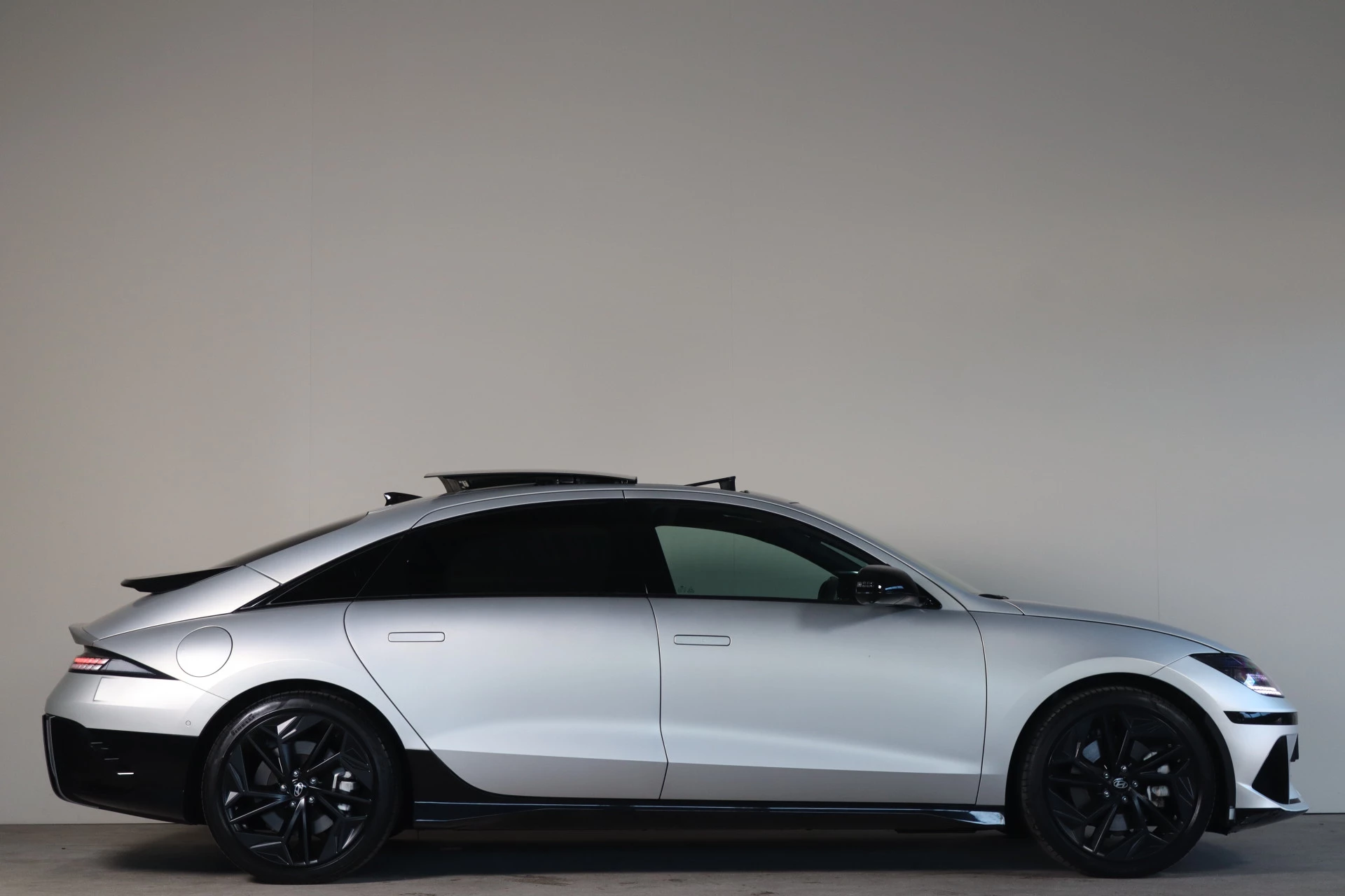 Hoofdafbeelding Hyundai IONIQ 6