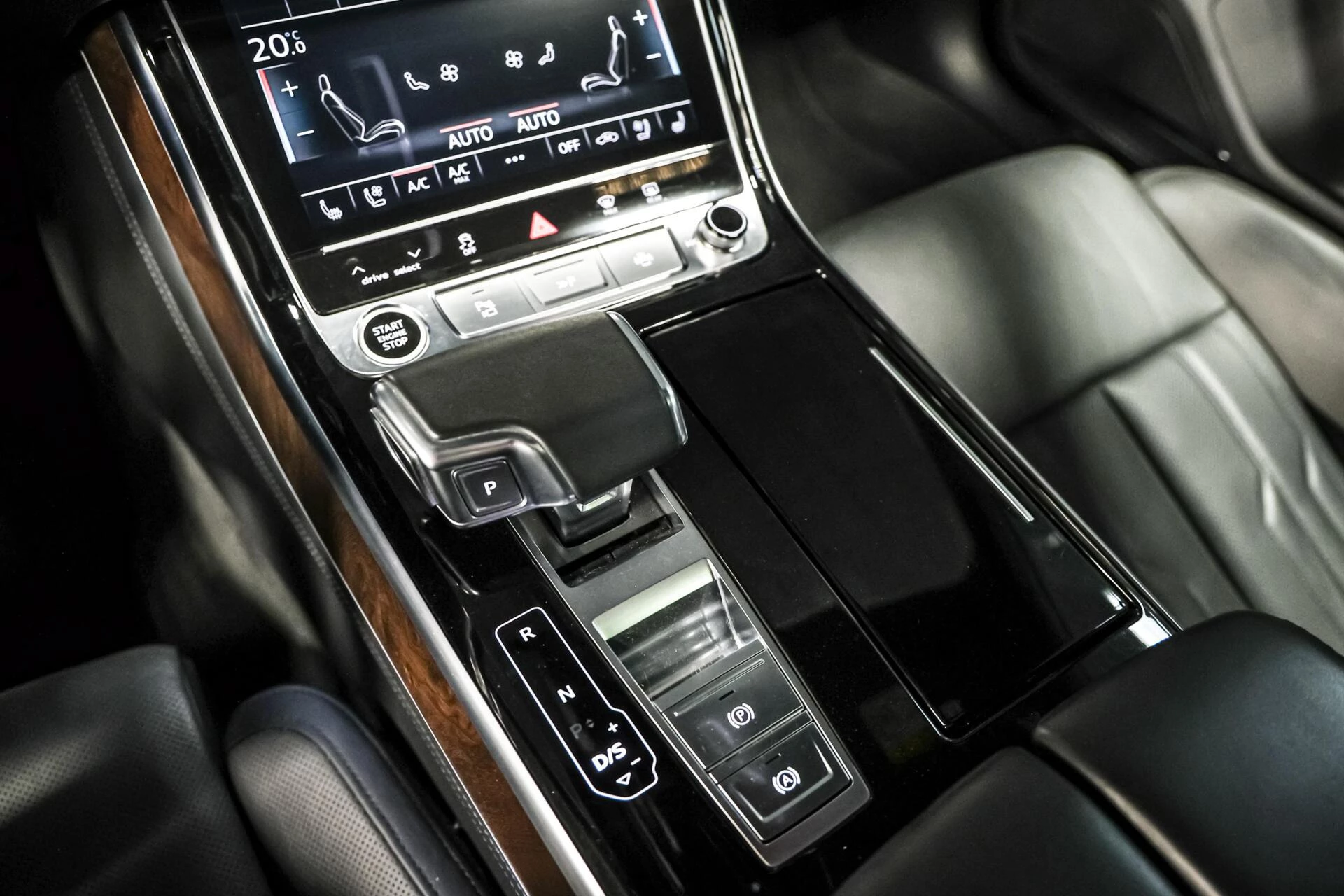 Hoofdafbeelding Audi A8