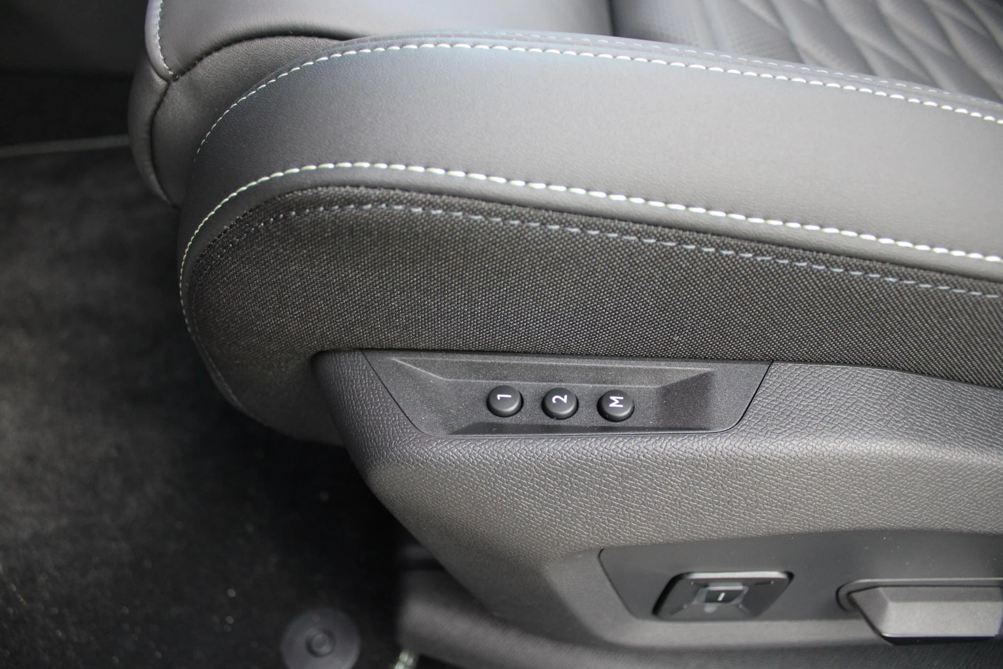 Hoofdafbeelding Peugeot e-3008