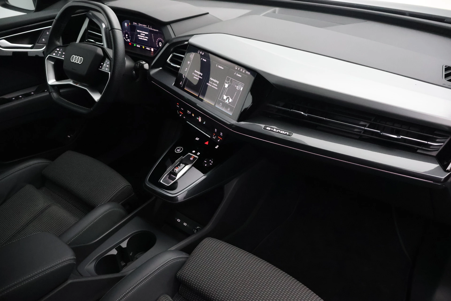 Hoofdafbeelding Audi Q4 e-tron