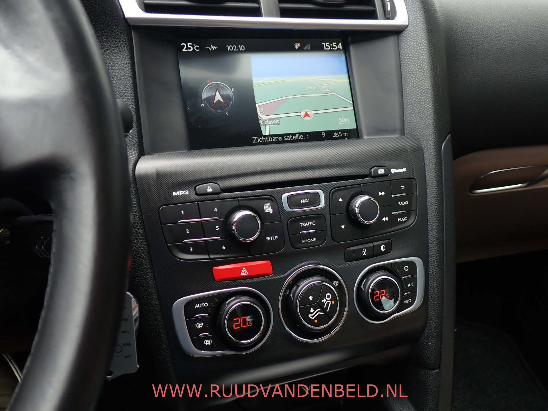 Hoofdafbeelding DS DS 4