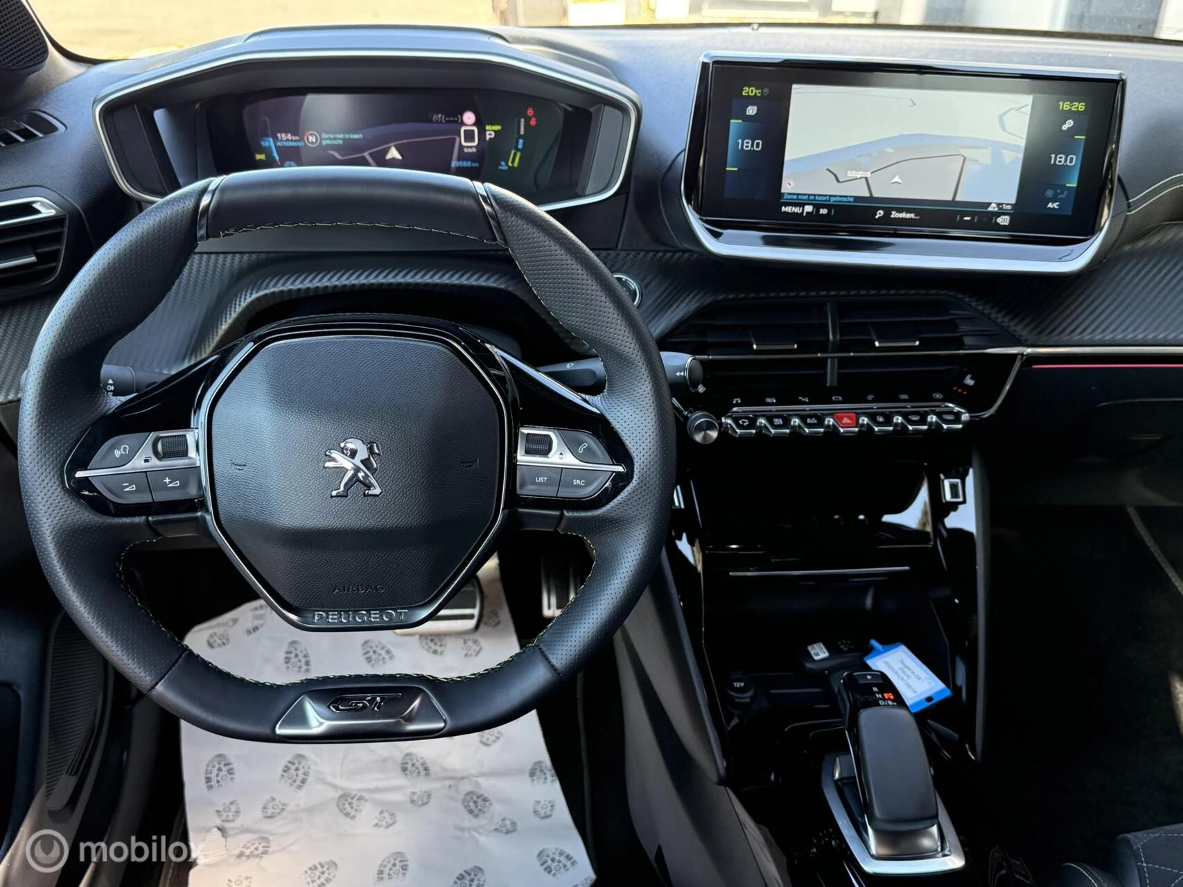 Hoofdafbeelding Peugeot e-208