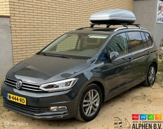 Hoofdafbeelding Volkswagen Touran Volkswagen Touran 1.4 TSI Highline 7p - Automaat - Pano