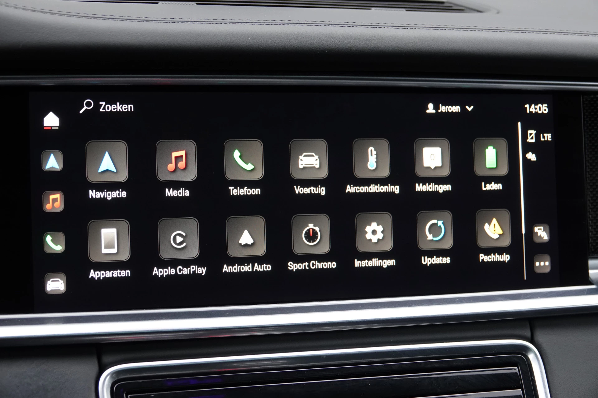 Hoofdafbeelding Porsche Panamera