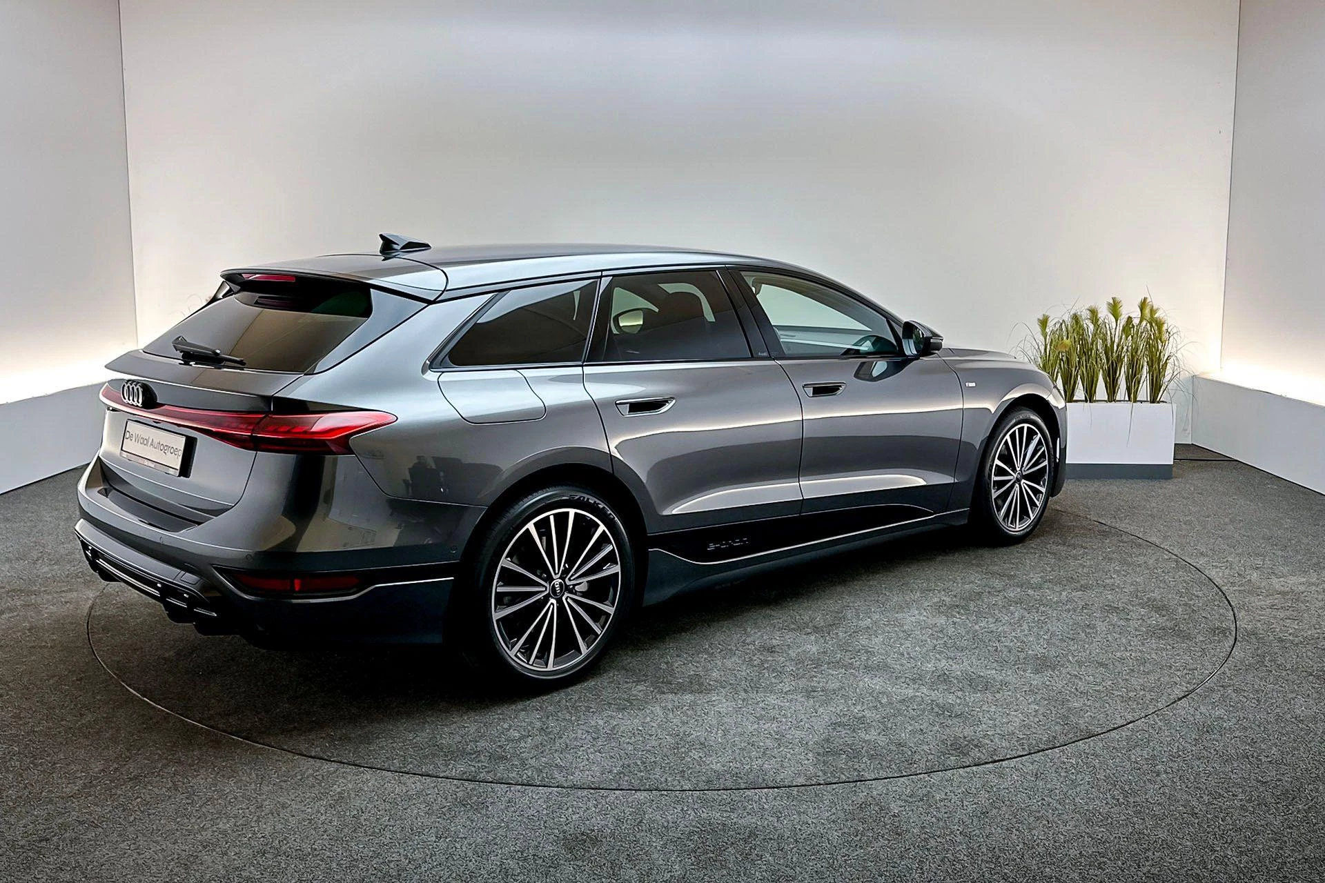 Hoofdafbeelding Audi A6 Avant e-tron