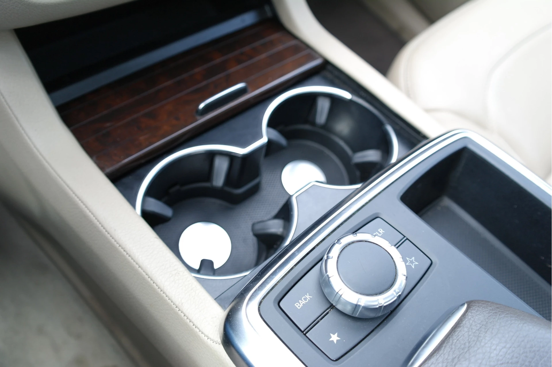 Hoofdafbeelding Mercedes-Benz M-Klasse