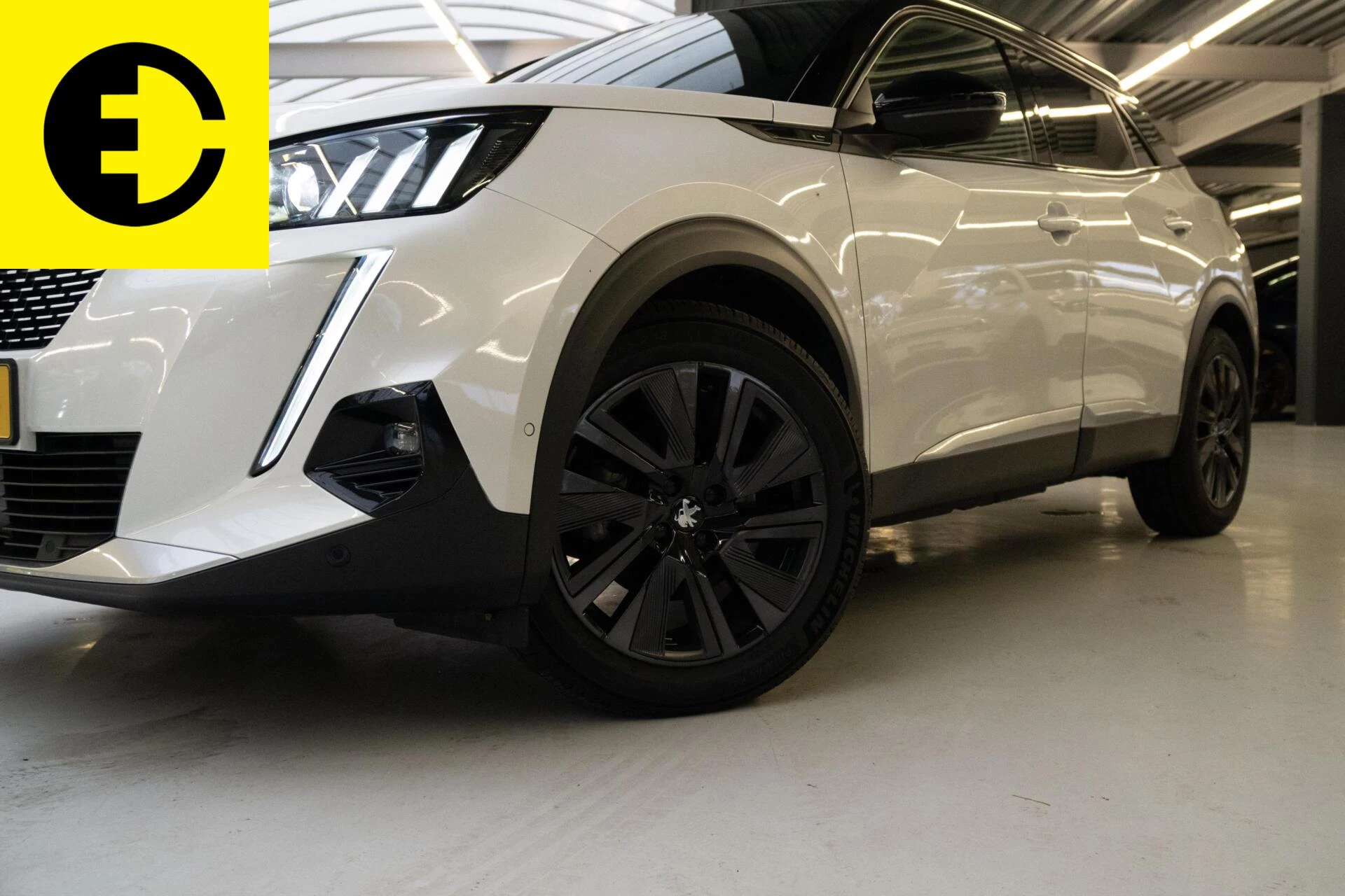 Hoofdafbeelding Peugeot e-2008