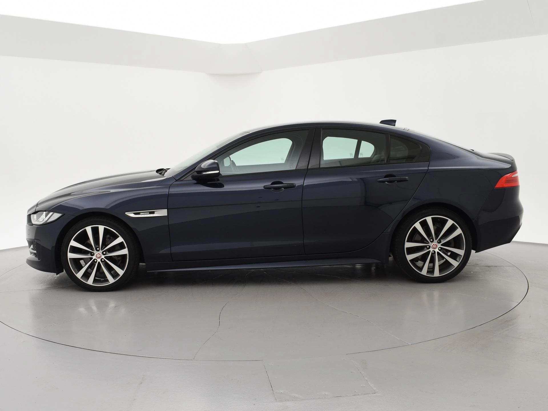 Hoofdafbeelding Jaguar XE