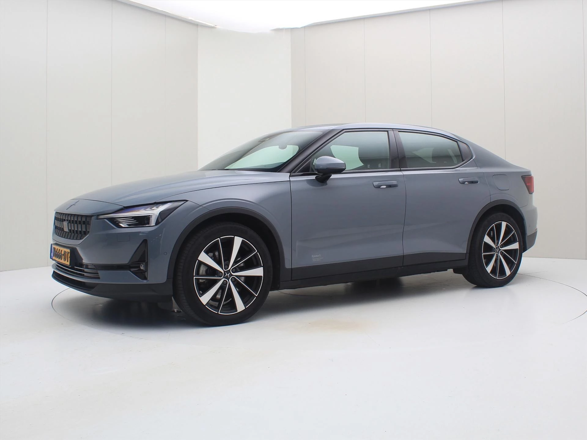 Hoofdafbeelding Polestar 2