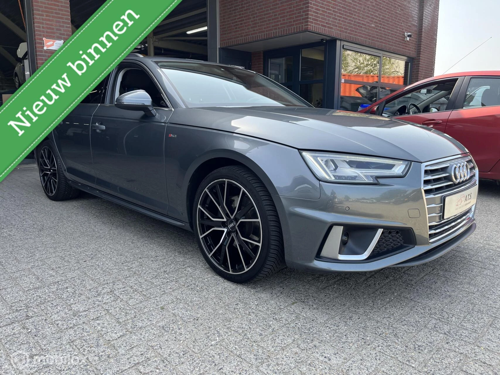 Hoofdafbeelding Audi A4