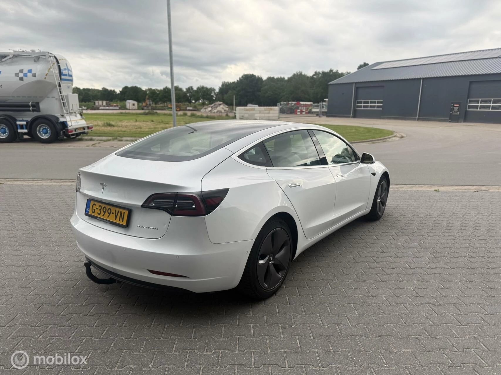 Hoofdafbeelding Tesla Model 3