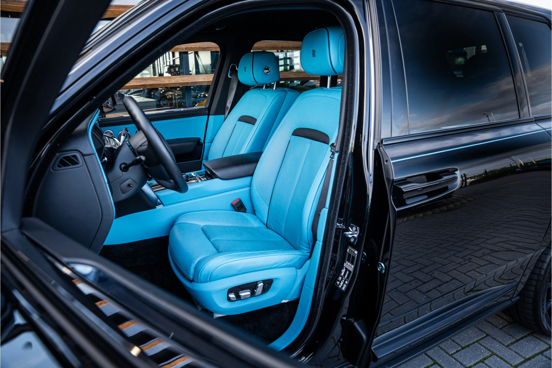 Hoofdafbeelding Rolls-Royce Cullinan