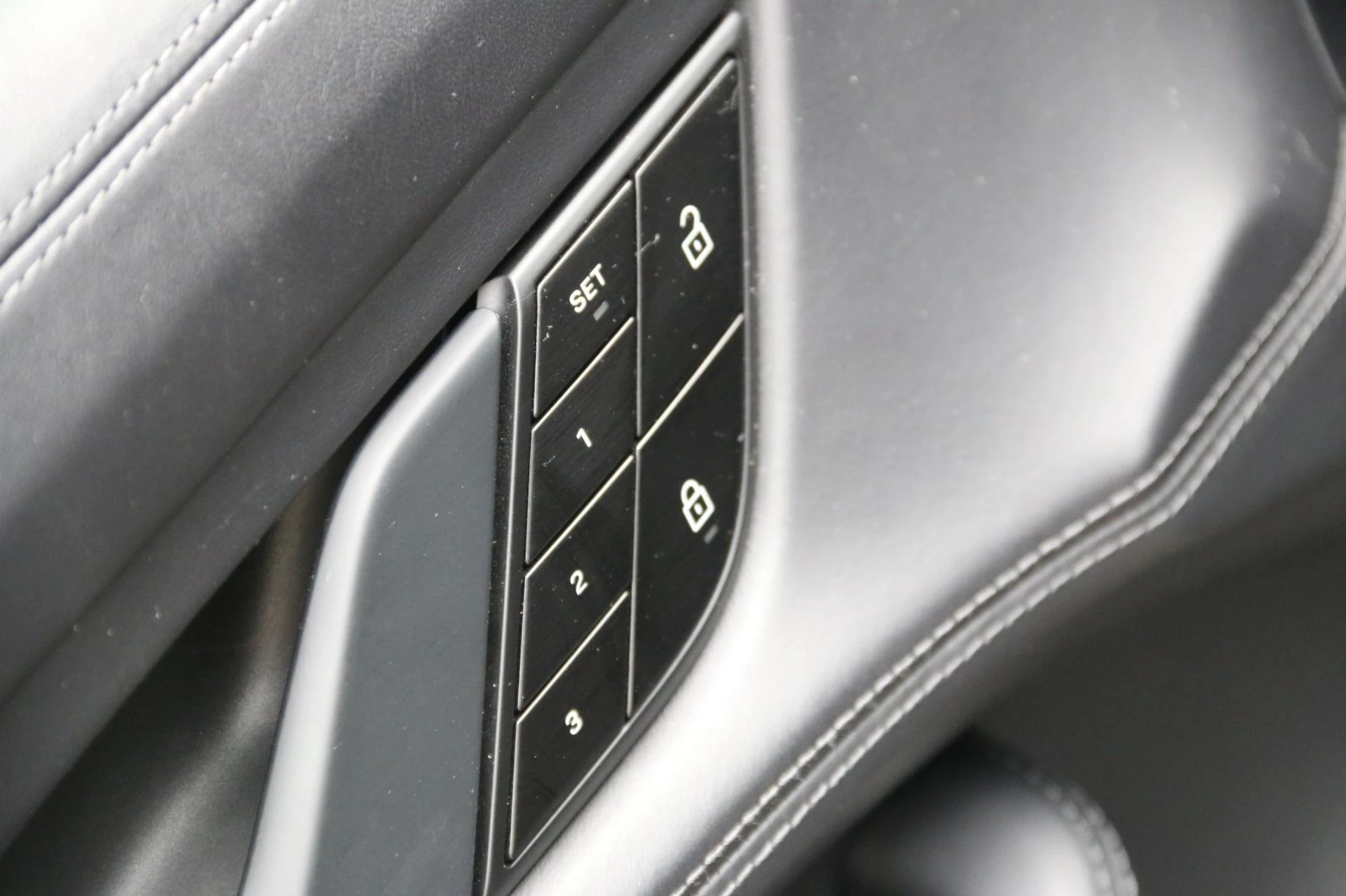 Hoofdafbeelding Porsche Taycan