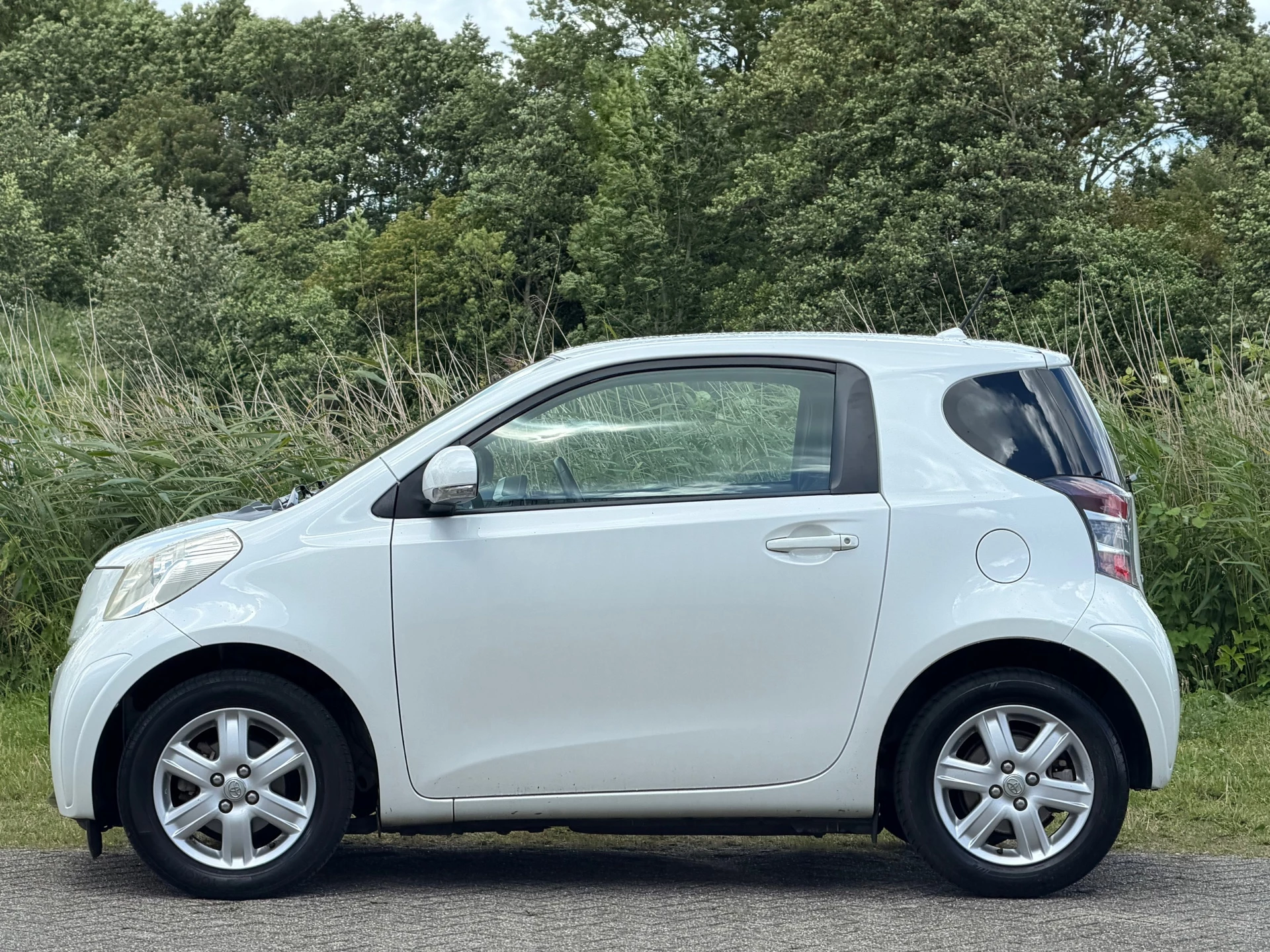 Hoofdafbeelding Toyota iQ