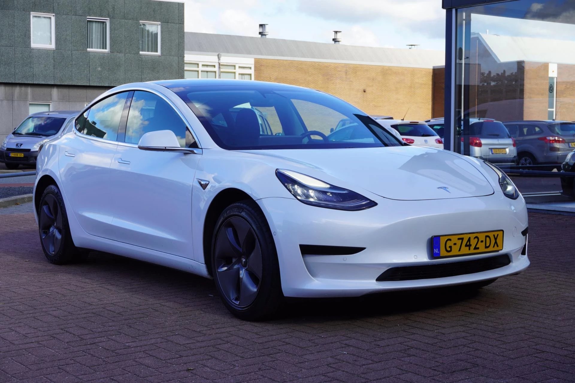 Hoofdafbeelding Tesla Model 3