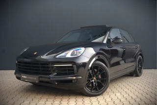 Porsche Cayenne 3.0 E-Hybrid | Sport Chrono | Panoramadak | Bose | Luchtvering | Stoelkoeling | Stoelverwarming | Memory Seats | PDLS | PASM | Camera | Volledig Leder | NAP | Elek. Achterklep | Navigatie | Trekhaak | Sof